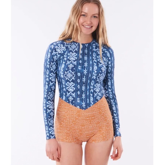 Rip Curl Other - RIP CURL surf shack boyleg L/S UV surf suit M